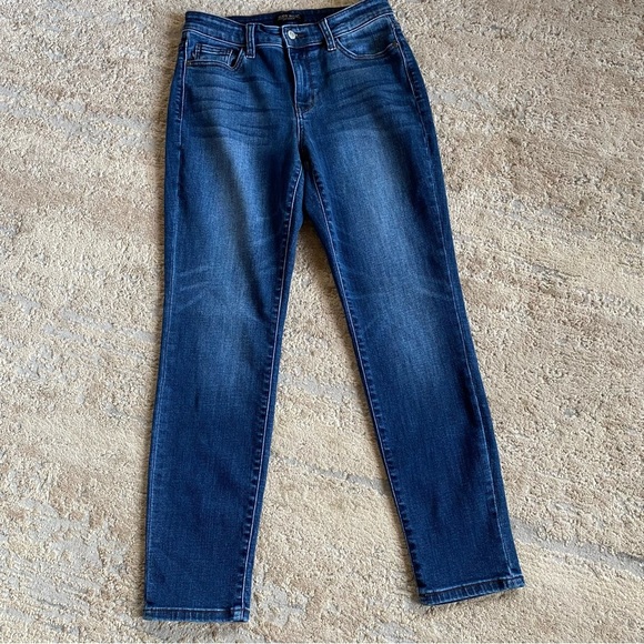 Judy Blue Slim Fit Dark Wash Tapered Leg Jeans JB82428DK: 28/7 - Picture 2 of 10